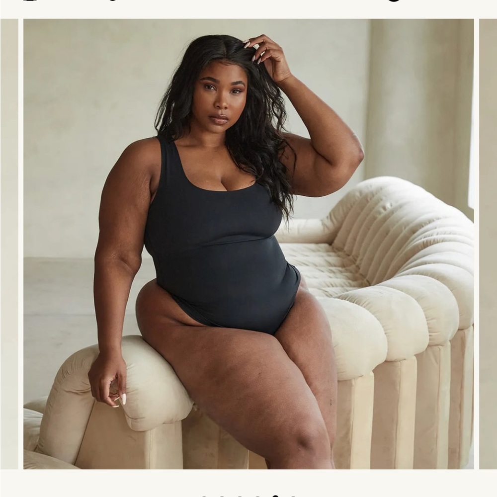 Scoop Tank Hourglass Shapewear Thong Bodysuit • Pinsy Shapewear